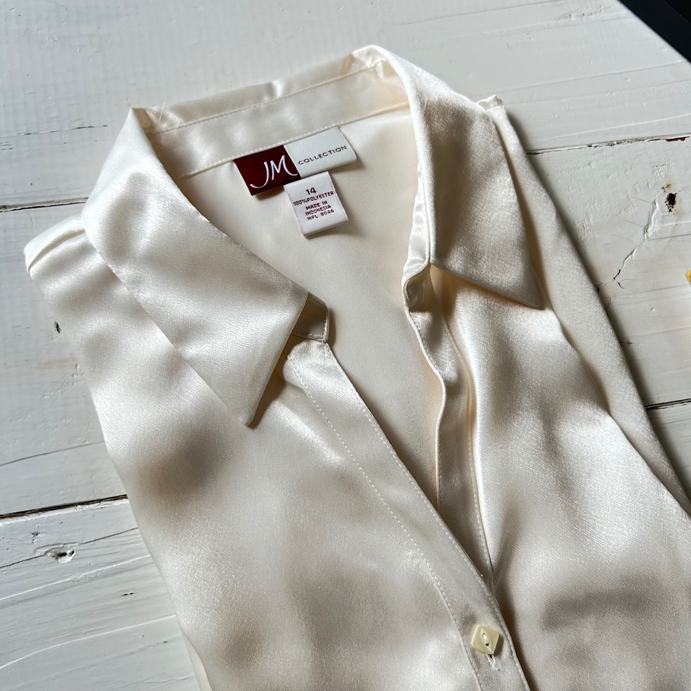 JM Collection Womens Cream Satin Long Sleeve Button Down Blouse Size 14 NWT